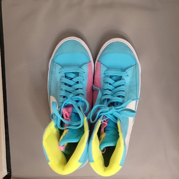 Nike Blazer Mids High-Top Sneakers - Blue, Pink, and Yellow Sz Youth 7 - Picture 7 of 8